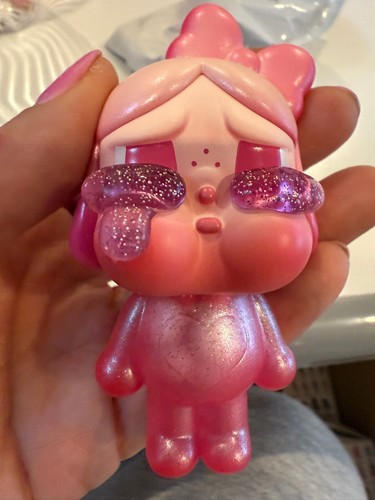 Figurina popmart - ❤️,